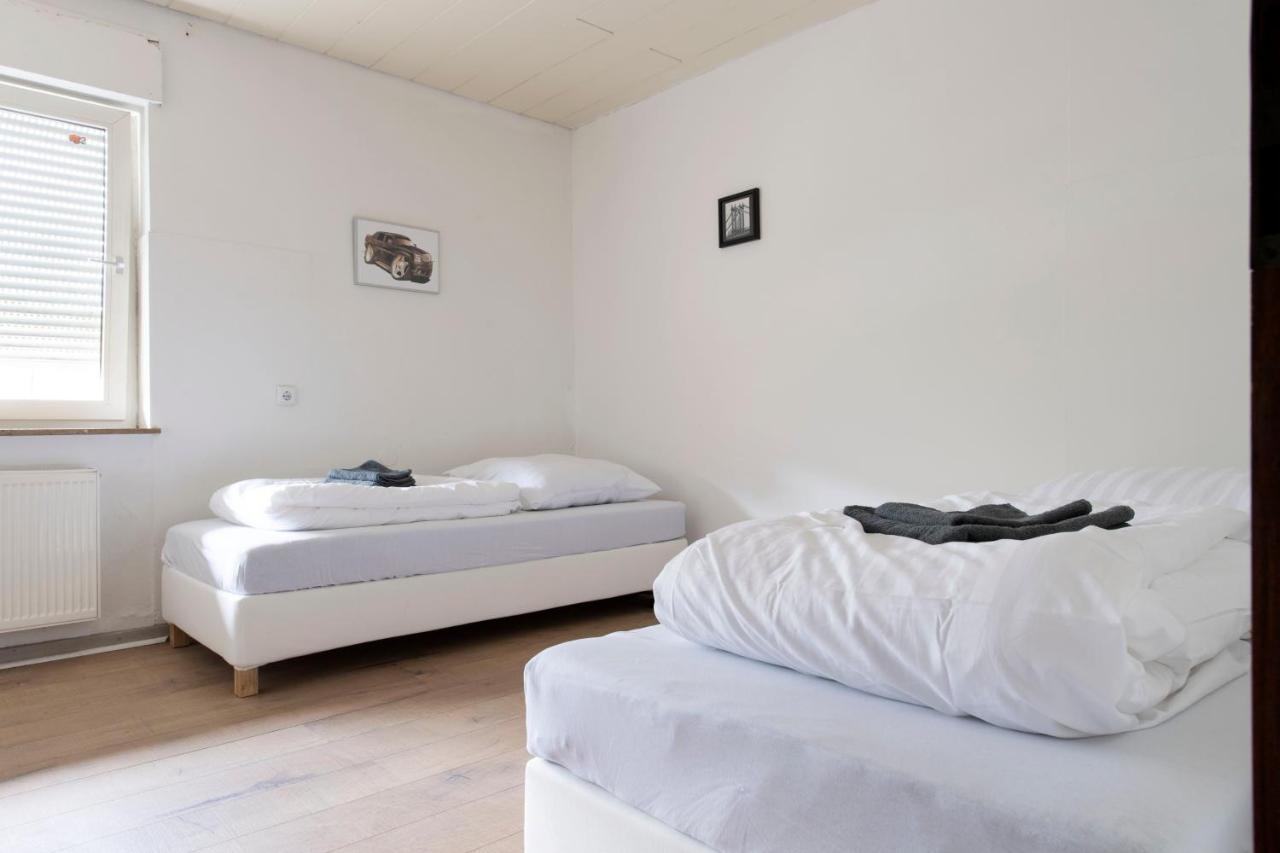Workers Home- Central - 8 Single Box Spring Beds - Near Enschede Gronau  Buitenkant foto