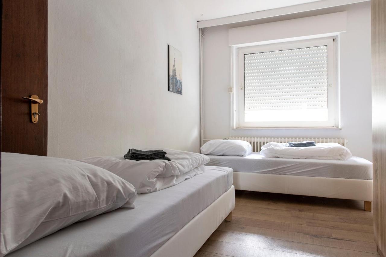 Workers Home- Central - 8 Single Box Spring Beds - Near Enschede Gronau  Buitenkant foto